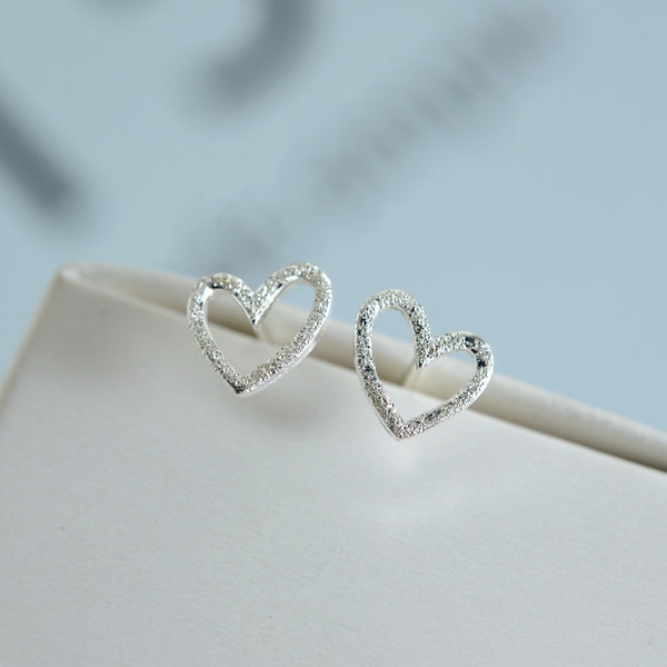 S925 sterling silver earrings hollow matte heart stud earrings