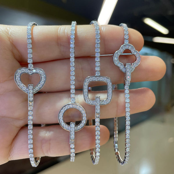 Classic Four-Claw Diamond Bracelet